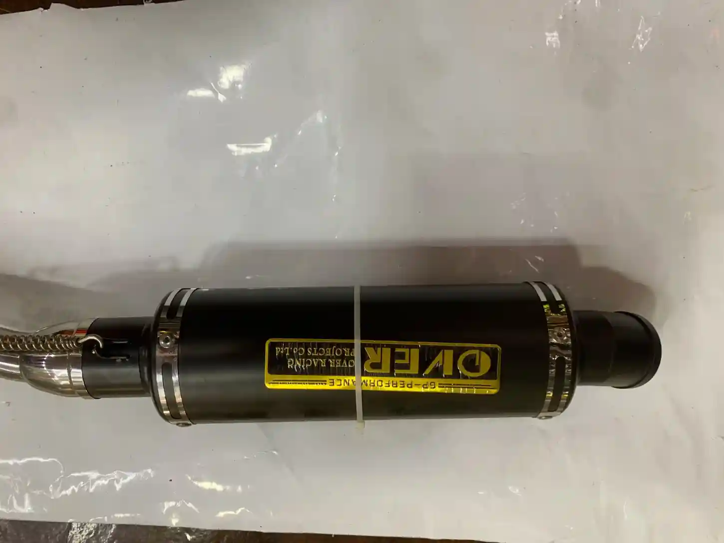 اشكمان نوع 3 - العوادم - عادي – يتميز المنتج بأنه مصنوع من سبائك التيتانيوم بالكامل، مما يجعله خفيف الوزن ومقاوم...