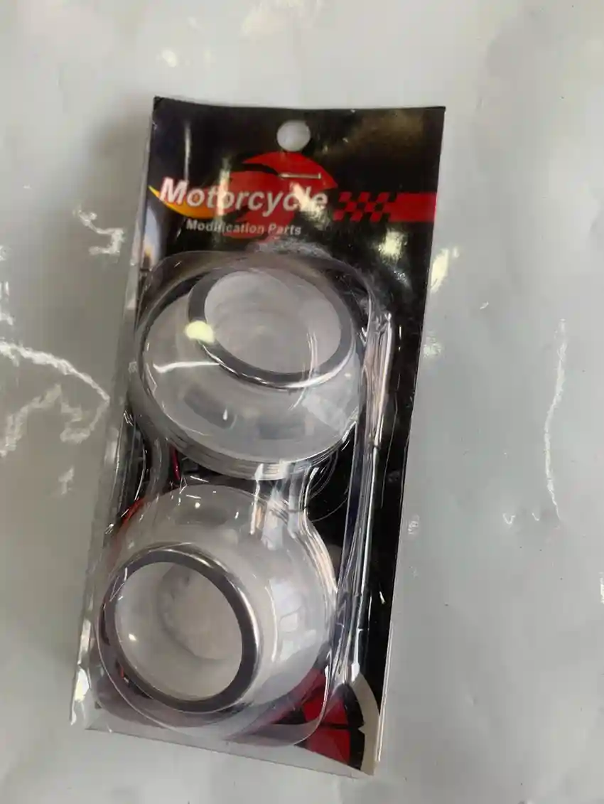 سلايدر دولاب  LED نوع 1 - الإكسسوارات - عادي – سلايدر الدولاب LED يحمي العجلة والإطار من الخدوش والأضرار في حال سقوط الدراجة أو...