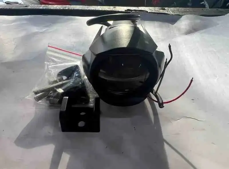 ضو بوكيمون عين وحدة - الإضاءة - عادي – ضو LED أصفر وأبيض بعين واحدة “بوكيمون” مخصص لدراجات الكروس. إنارة قوية ومظهر ممي...