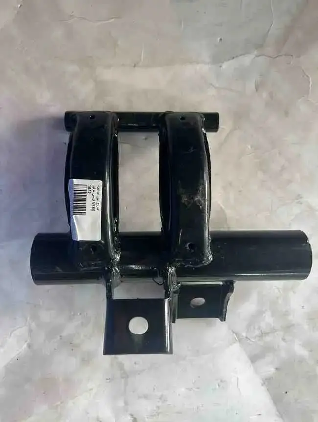 قاعدة المحرك V180 - قطع المحرك - عادي – قاعدة المحرك لدراجات V180، تثبت المحرك في الإطار وتقلل الاهتزازات لضمان أداء مست...