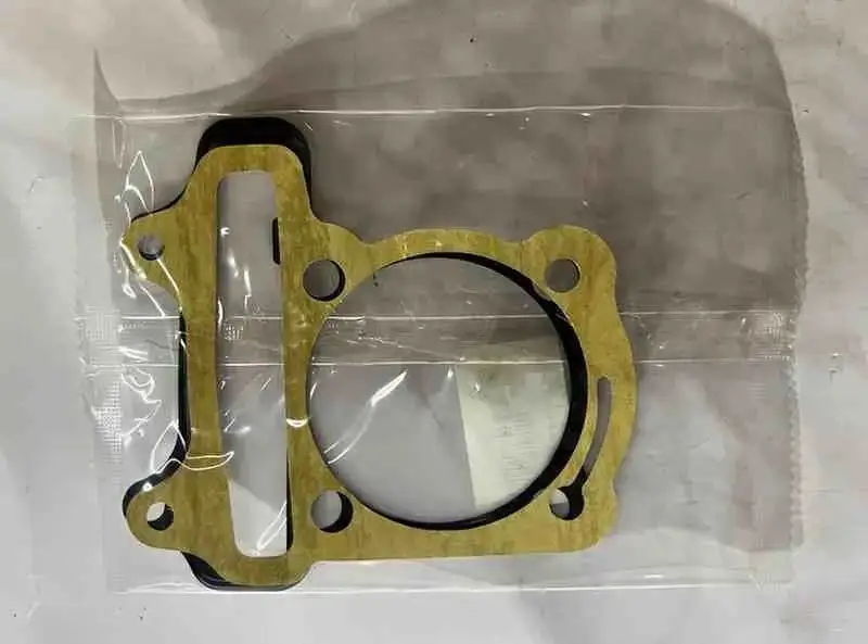 رأس موتور V150 حجم 61مم - قطع المحرك - عادي – رأس موتور لدراجات V150 حجم 61مم، يشكّل الجزء العلوي من المحرك ويضمن الاحتراق وال...