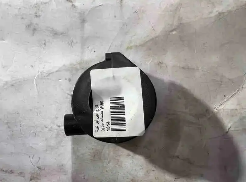 عضمات بنزين v150 - قطع المحرك - عادي – حنفية البنزين للتحكّم بتدفّق الوقود من الخزان إلى المحرّك، وتضمن وصول البنزين بش...