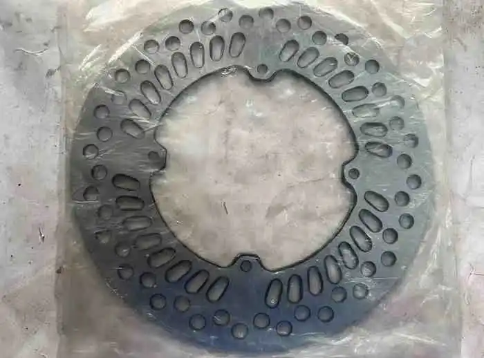 قرص فرامل خلفي – NMAX - أجزاء الفرامل - عادي – قرص فرامل خلفي لدراجات NMAX، يوفّر قوة فرملة عالية وأداء إيقاف موثوق.