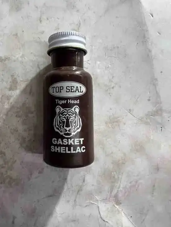 مادة مانعة لتسرب الجوانات - الفلاتر والزيوت - عادي – مادة مانعة لتسرب الجوانات تستخدم لإنشاء ختم محكم وخالي من التسرب بين أجزاء المحر...