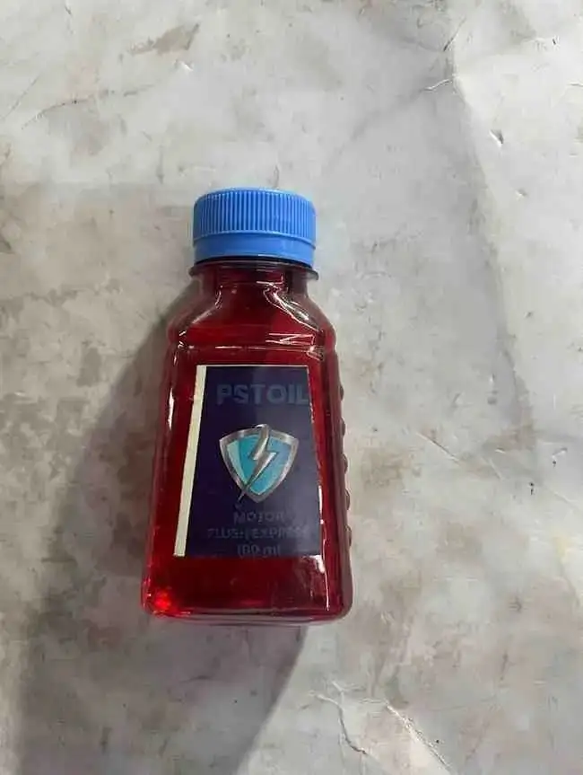 منظف محرك 120 ml - قطع المحرك - عادي – منظف محرك لإزالة الرواسب والشوائب، يضمن تنظيف أجزاء المحرك وتحسين الأداء بسلاسة.