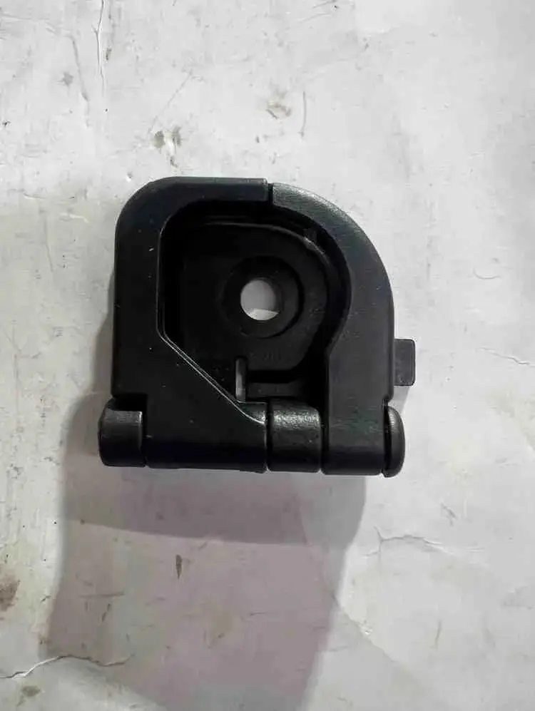 علاقة شنط – سويت - الهيكل والإطار - عادي – علاقة شنط متينة لدراجات سويت، مصممة لحمل الأغراض والشنط بشكل ثابت أثناء القيادة.