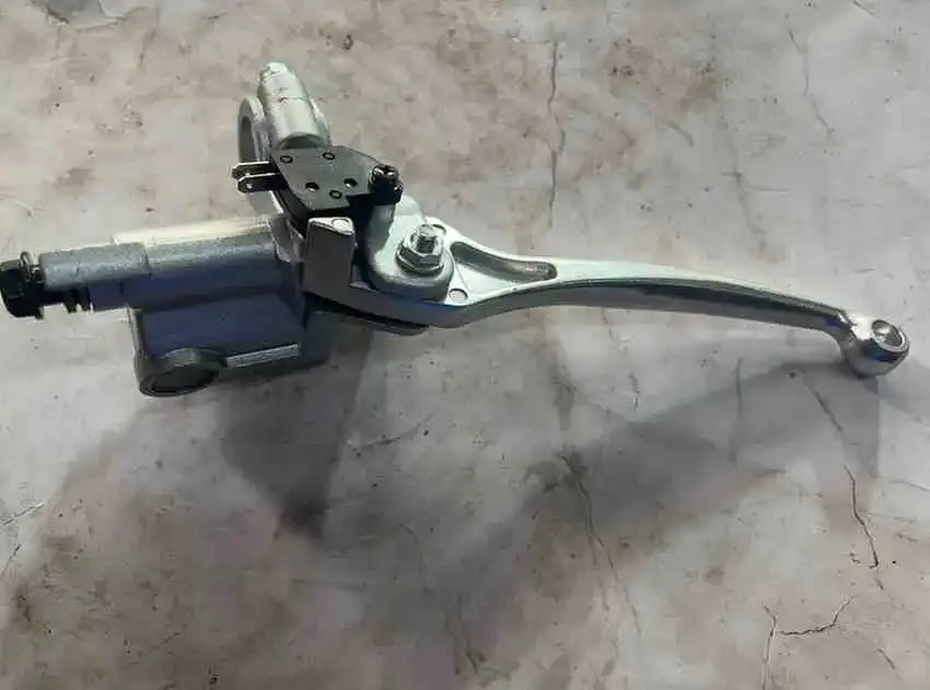 كالبر فرامل أمامي – Part - أجزاء الفرامل - عادي – كالبر فرامل أمامي لدراجات Part، يوفر قوة فرملة ثابتة وأداء موثوق.