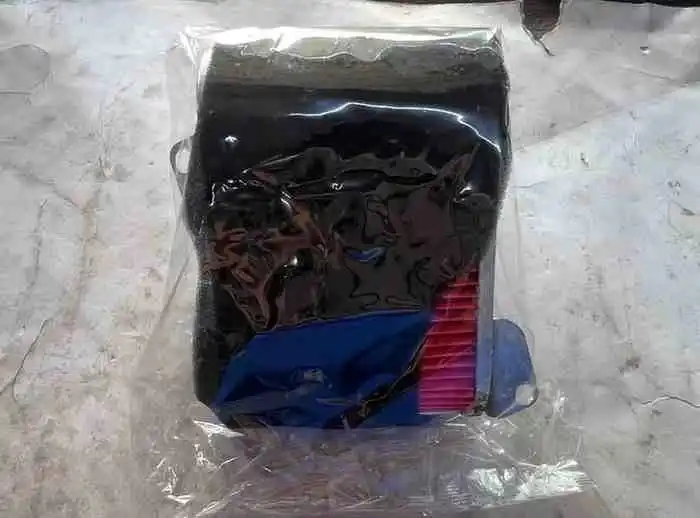 فلتر هواء داخلي – Lindy Azzo - الفلاتر والزيوت - عادي – فلتر هواء داخلي لدراجات Lindy Azzo، يحافظ على تدفق هواء نظيف وأداء سلس للمحرك.