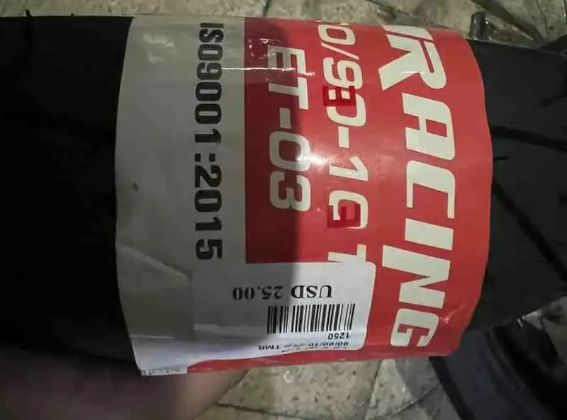 إطار 90-90-10 – TMR - العجلات والإطارات - عادي – إطار 90-90-10 TMR، يوفّر ثباتًا ممتازًا وتماسكًا عاليًا ومتانة للدراجات.