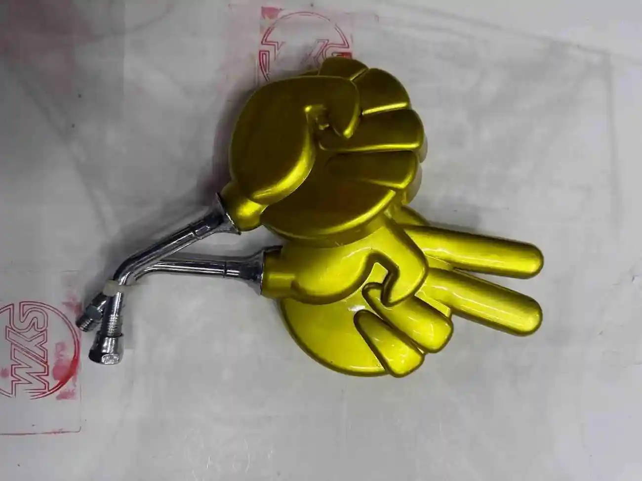 مراية الدراجة model 4 - المقابض والمرايا - عادي – مرآة الدراجة توفر رؤية خلفية واضحة، مما يزيد من الأمان أثناء القيادة. قوية وقابل...